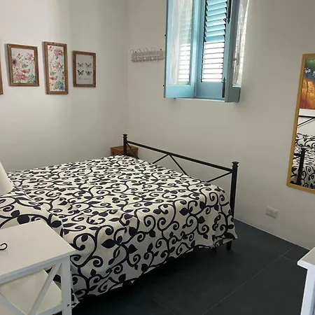 Semesterbostad Punta Granata *